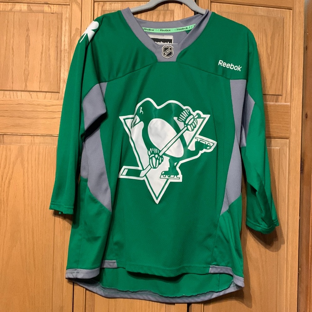 Kids L/XL St. Patrick’s Day Penguins Jersey